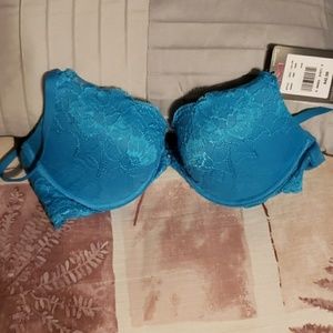 NWT Women's Ultimate Embellished Push Up B…